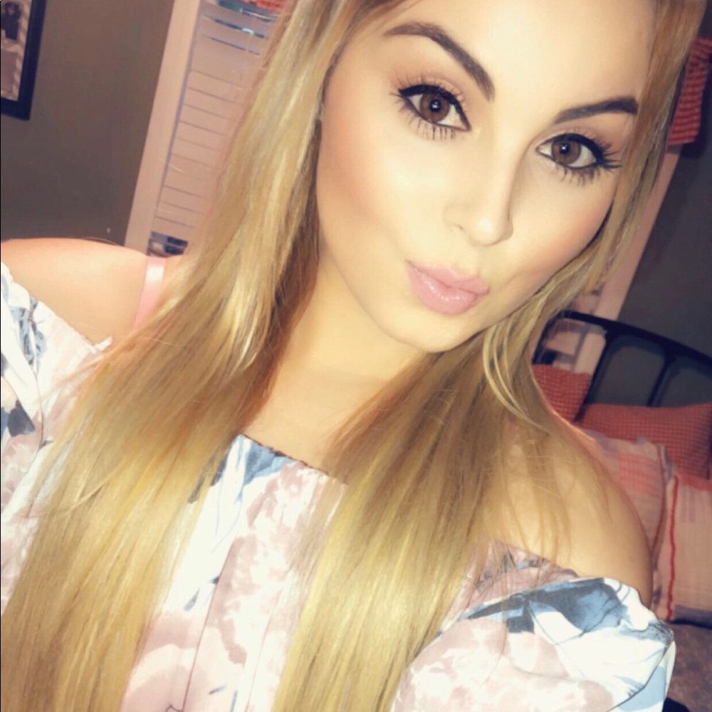 Meet your Posher, Jasmine